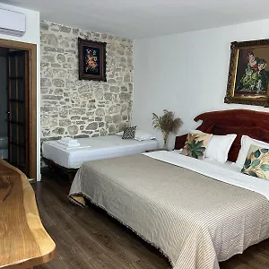 Omer The Ottoman House Bed & Breakfast
